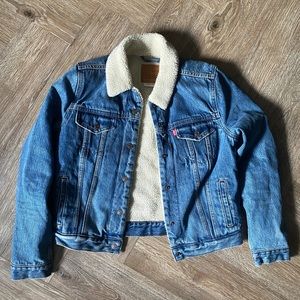 Levi’s Premium Original Sherpa Jacket size medium